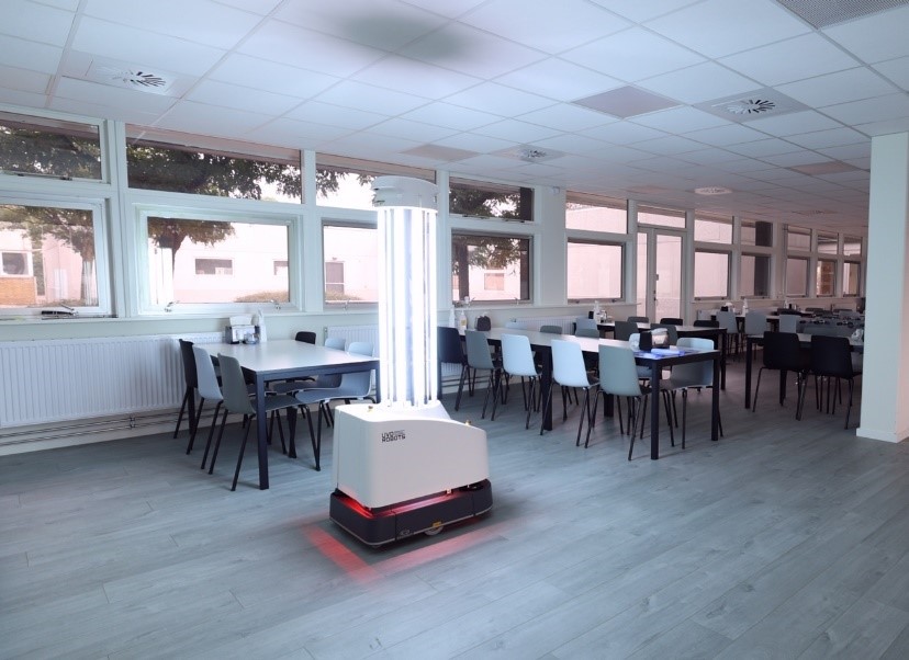 UVD robot Model C - Image 5